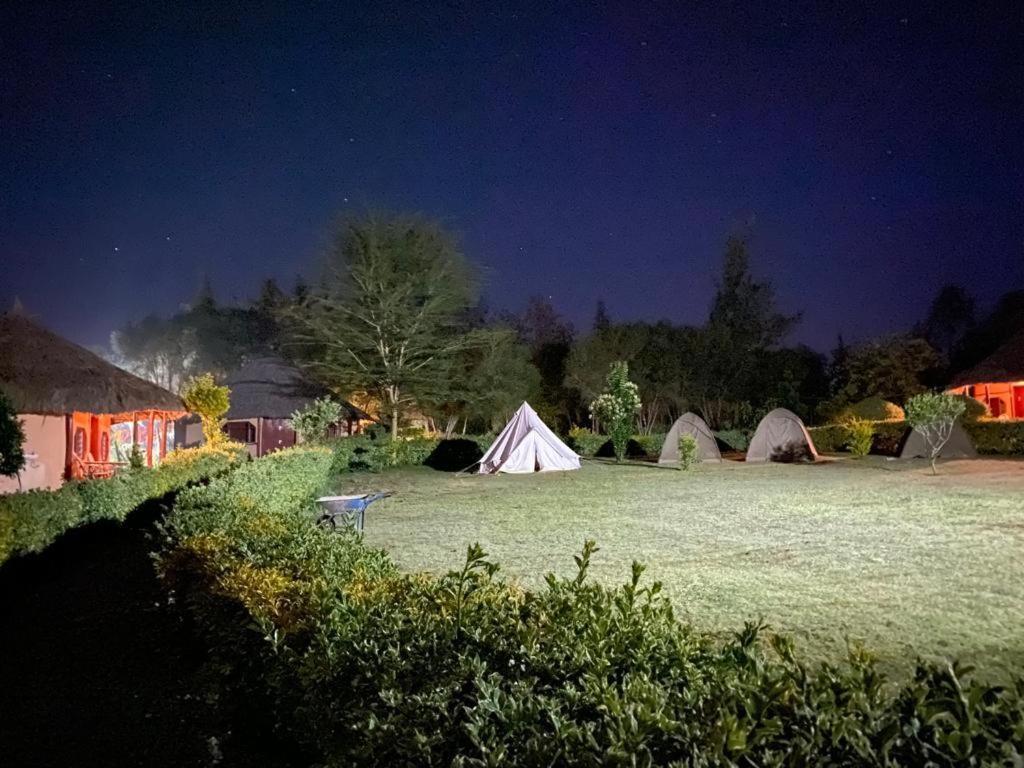 The Great Circle Lodge ナニュキ エクステリア 写真